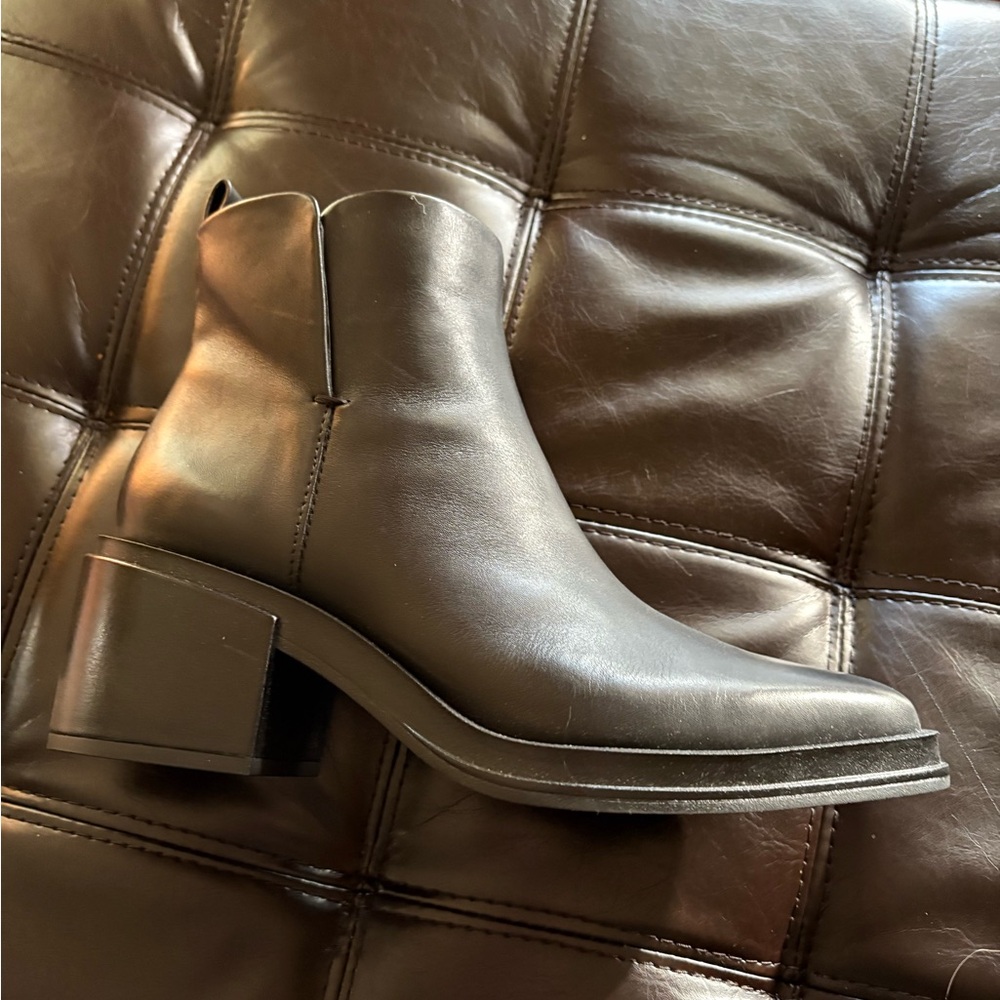 NWT Franco Sarto Dalden leather boots